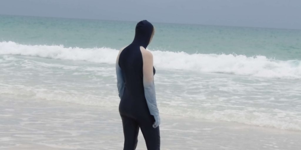 חליפות שחייה